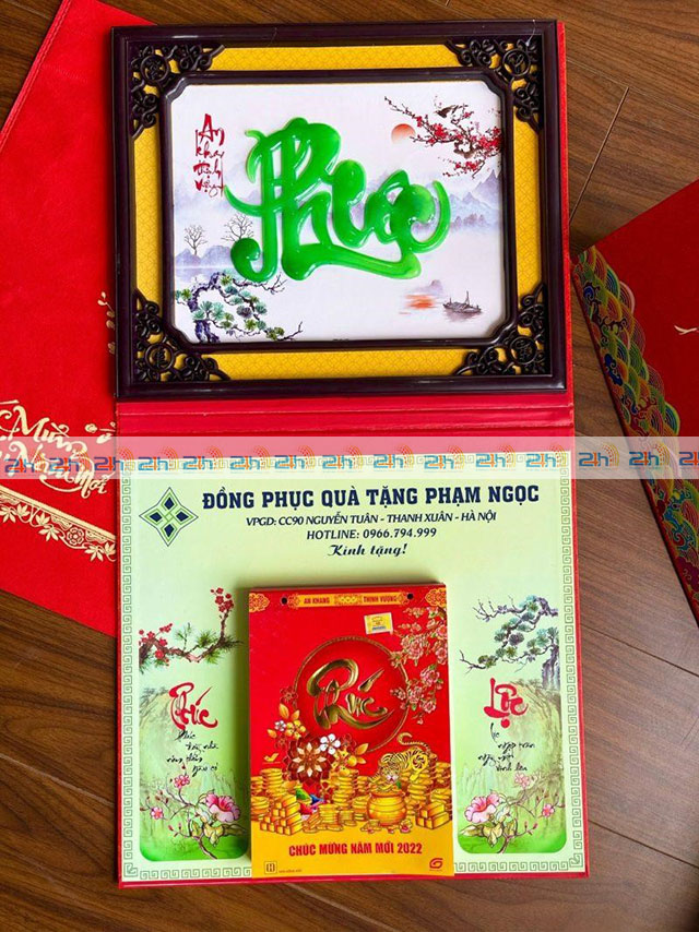 Lịch tết còn là sản phẩm quảng cáo ấn tượng và tạo thiện cảm cho khách hàng