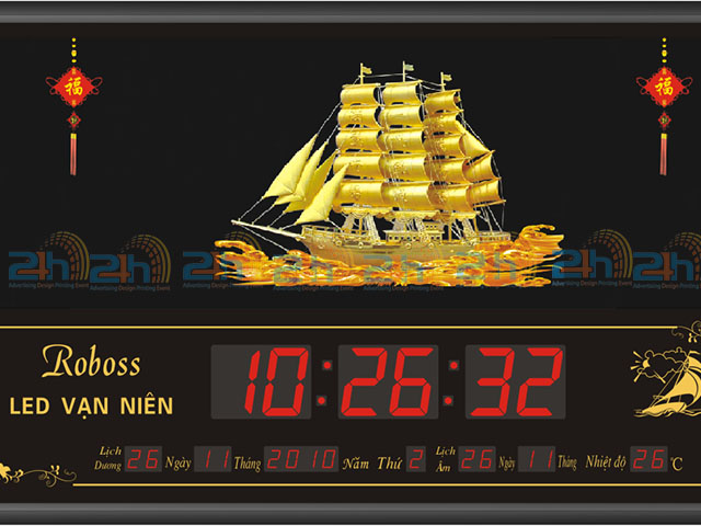 Đồng hồ và lịch kết hợp nhưng nhưng bố cục vẫn rất dễ theo dõi