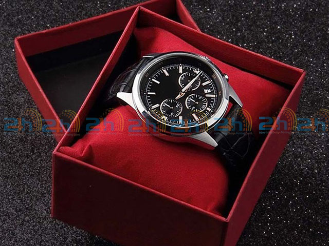 Một chiếc đồng hồ đeo tay cao cấp xứng tầm với đối tác quan trọng