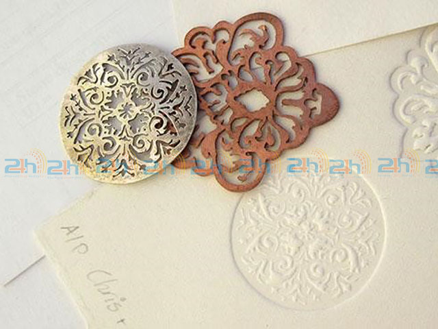 Kỹ thuật dập chìm và dập nổi tạo hiệu ứng đẹp và sang trọng