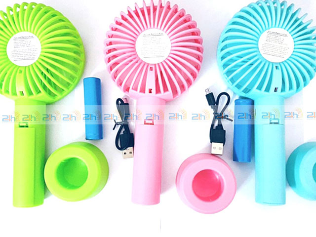 Chiếc quạt siêu tiện dụng trong mùa nắng nóng mà các bé sẽ rất cần