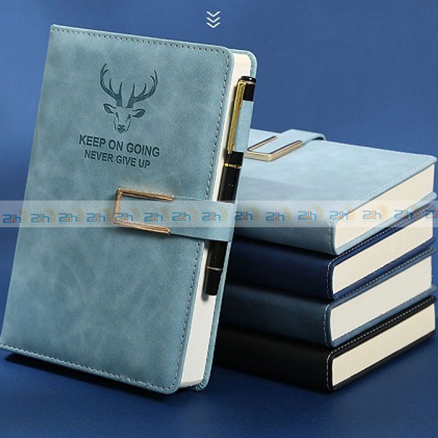 Bìa da làm cho quyển sổ trông sang trọng và cao cấp hơn hẳn