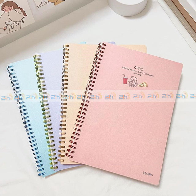 Cách đóng gáy lò xo giúp cho quyển sổ tay trông gọn gàng và dễ thương hơn