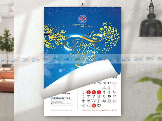 Lịch treo tường là món quà tặng thiết thực nhưng cũng vô cùng ý nghĩa