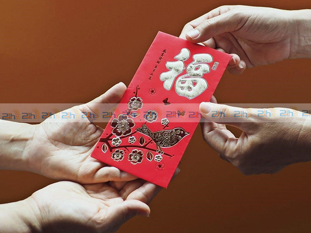 Lì xì ngày tết là phong tục không thể thiếu của người Việt Nam